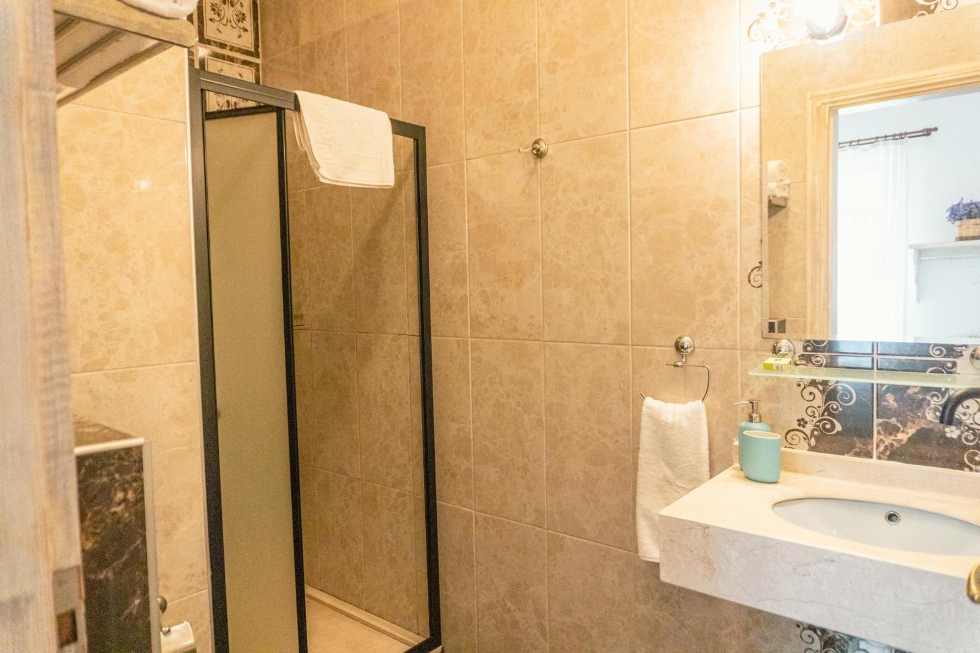 Cunda Mor Limon Otel Ayvalı 외부 사진